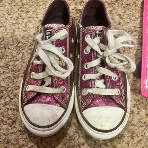 GUC. Little Girl’s Glittery Maroon Converse. Size 11.